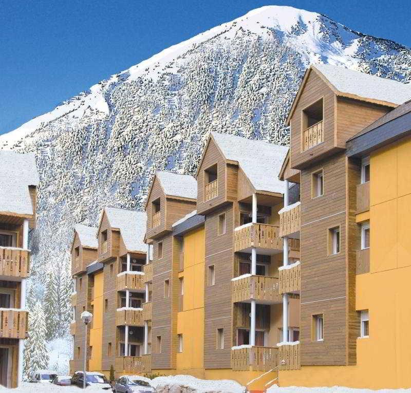 Lagrange Vacances Le Domaine Des 100 Lacs コテレ エクステリア 写真
